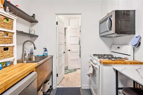 Kitchen - 1444 Oak St, Paso Robles, CA 93446 photo 5 of 5