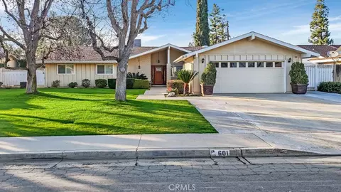 601 Vista Verde Way, Bakersfield, CA 93309
