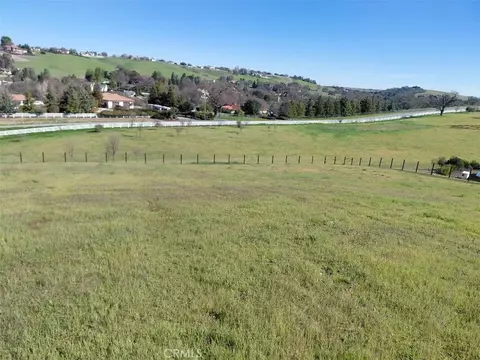 1920 Fire Rock Loop, Templeton, CA 93465 photo 11