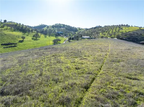 1 Hermosa, Templeton, CA 93465
