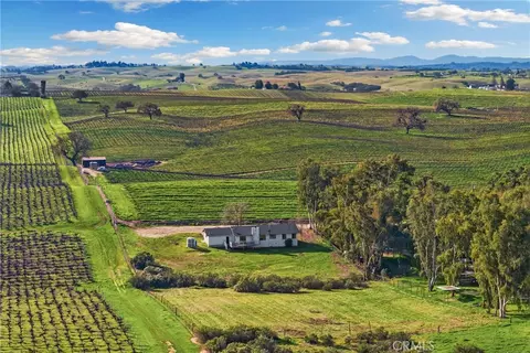 6980 Cabernet Pl, Paso Robles, CA 93446