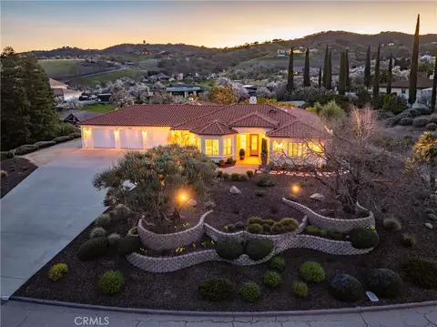 2261 Almond Spgs, Paso Robles, CA 93446