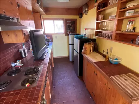 Kitchen - 49397 Sapaque, Bradley, CA 93426 photo 4 of 4