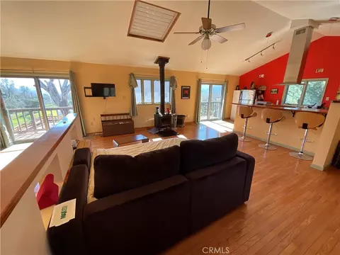 Living - 49397 Sapaque, Bradley, CA 93426 photo 1 of 8