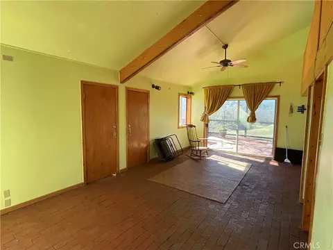 Living - 49397 Sapaque, Bradley, CA 93426 photo 3 of 8