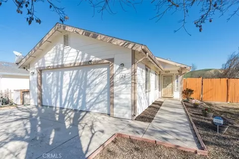 120 S 7th St, Shandon, CA 93461