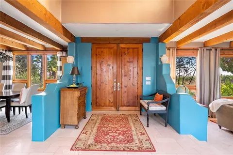 Entry Way - 7010 Wilderness Ln, Paso Robles, CA 93446 photo 1 of 2