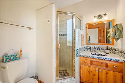 Bath - 7010 Wilderness Ln, Paso Robles, CA 93446 photo 4 of 6