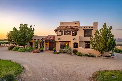 Exterior - 7010 Wilderness Ln, Paso Robles, CA 93446 photo 2 of 14