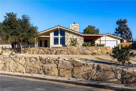 1670 Southfork Pl, Paso Robles, CA 93446