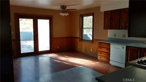 Living - 1792 Ash, Wrightwood, CA 92397 photo 5 of 5