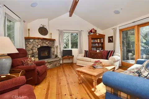 Living - 76450 Deer Pass Rd, Bradley, CA 93426 photo 2 of 2
