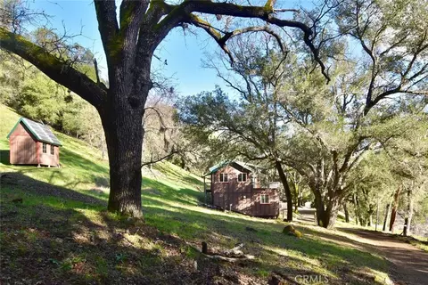 Exterior - 76450 Deer Pass Rd, Bradley, CA 93426 photo 1 of 12