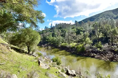 View/Area - 76450 Deer Pass Rd, Bradley, CA 93426 photo 3 of 10