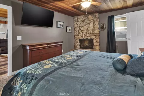 Bedroom - 2647 Oak Shrs, Bradley, CA 93426 photo 3 of 8