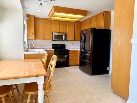 Kitchen - 192 Sandbar Ct, Paso Robles, CA 93446 photo 2 of 2