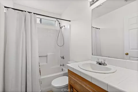 Bath - 192 Sandbar Ct, Paso Robles, CA 93446 photo 3 of 3