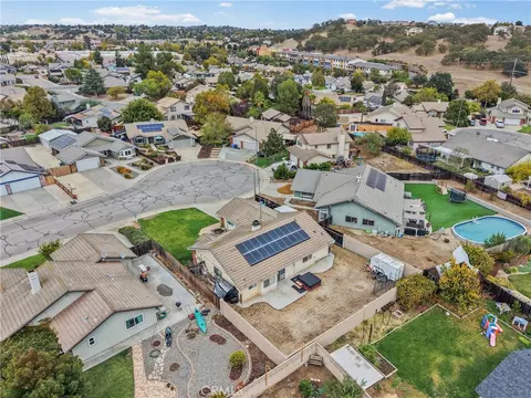 View/Area - 192 Sandbar Ct, Paso Robles, CA 93446 photo 3 of 4