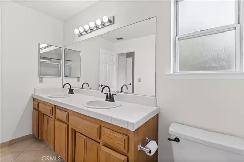 Bath - 192 Sandbar Ct, Paso Robles, CA 93446 photo 1 of 3