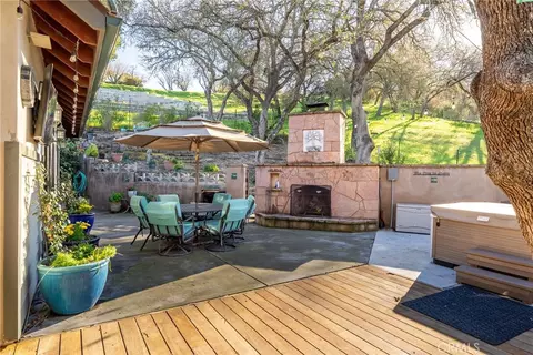 Exterior - 110 11th, Paso Robles, CA 93446 photo 8 of 19