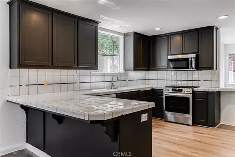 Kitchen - 6281 York Mtn, Templeton, CA 93465 photo 3 of 3