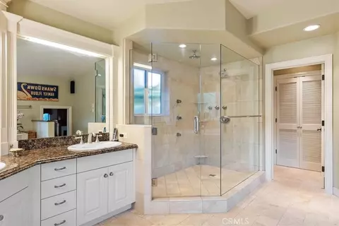 Bath - 1677 Rising Star Pl, Cayucos, CA 93430 photo 4 of 6
