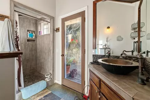 Bath - 1677 Rising Star Pl, Cayucos, CA 93430 photo 6 of 6