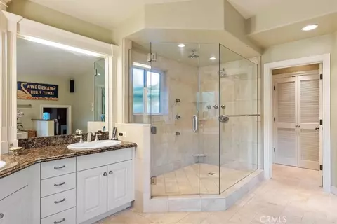 Bath - 1677 Rising Star Pl, Cayucos, CA 93430 photo 4 of 6