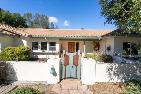 Exterior - 325 Conover Ln, Templeton, CA 93465 photo 3 of 12
