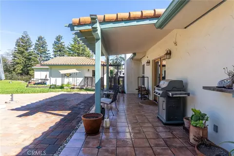Exterior - 325 Conover Ln, Templeton, CA 93465 photo 6 of 12