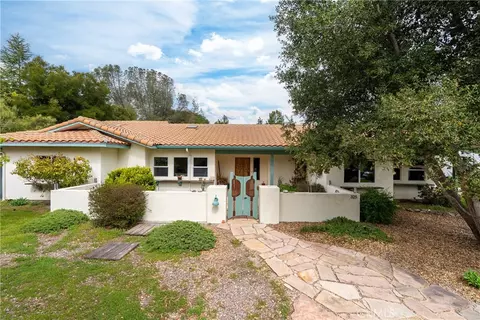 Exterior - 325 Conover Ln, Templeton, CA 93465 photo 2 of 12