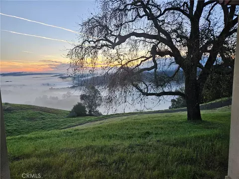 1115 Cypress Mountain Dr, Paso Robles, CA 93446