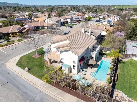 View/Area - 1945 Fieldstone, Paso Robles, CA 93446 photo 1 of 4