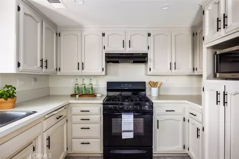 Kitchen - 7491 Kingsbury Rd, Templeton, CA 93465 photo 6 of 6