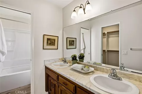 Bath - 7491 Kingsbury Rd, Templeton, CA 93465 photo 4 of 5