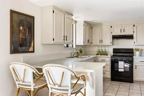 Kitchen - 7491 Kingsbury Rd, Templeton, CA 93465 photo 5 of 6