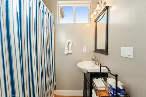 Bath - 5250 Vineyard, Paso Robles, CA 93446 photo 1 of 5