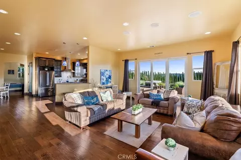 Living - 5250 Vineyard, Paso Robles, CA 93446 photo 2 of 9