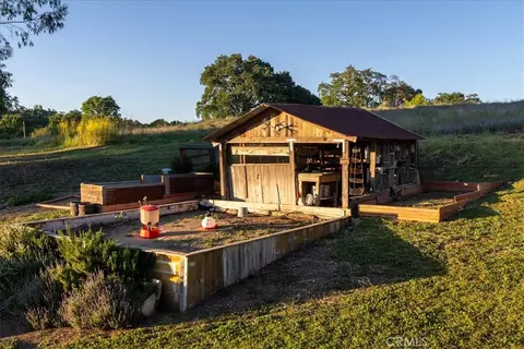 Exterior - 5250 Vineyard, Paso Robles, CA 93446 photo 15 of 26