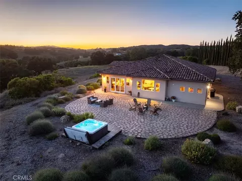 Exterior - 5250 Vineyard, Paso Robles, CA 93446 photo 1 of 26
