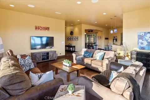 Living - 5250 Vineyard, Paso Robles, CA 93446 photo 3 of 9