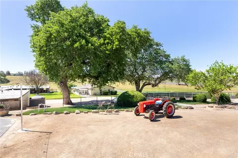 Exterior - 5385 Camp 8, Paso Robles, CA 93446 photo 7 of 23