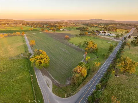 View/Area - 5385 Camp 8, Paso Robles, CA 93446 photo 2 of 8