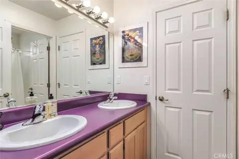 Bath - 731 Renate Way, Paso Robles, CA 93446 photo 3 of 4