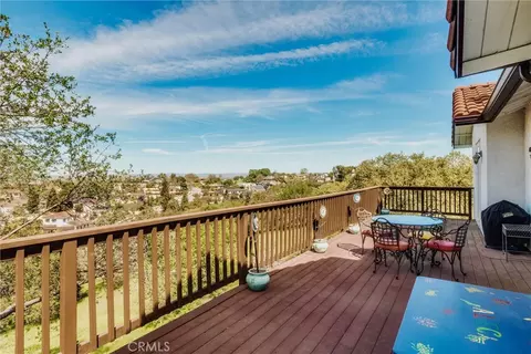 Exterior - 731 Renate Way, Paso Robles, CA 93446 photo 3 of 10