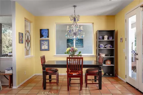 Dining - 731 Renate Way, Paso Robles, CA 93446 photo 2 of 2
