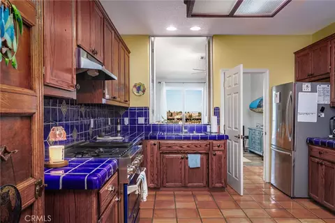 Kitchen - 731 Renate Way, Paso Robles, CA 93446 photo 2 of 3