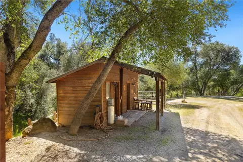 Exterior - 5765 Dago Ln, Paso Robles, CA 93446 photo 13 of 14