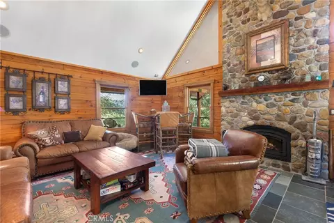 Living - 5765 Dago Ln, Paso Robles, CA 93446 photo 1 of 3