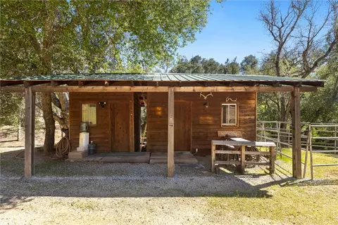 Exterior - 5765 Dago Ln, Paso Robles, CA 93446 photo 11 of 14